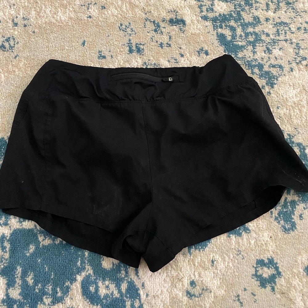 Black dri fit Nike shorts